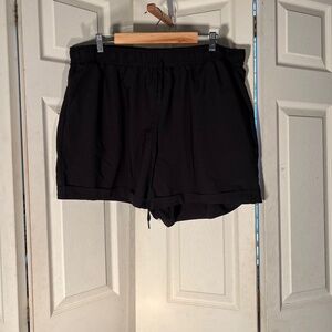 Hanna Nikole Black Shorts Size 24
